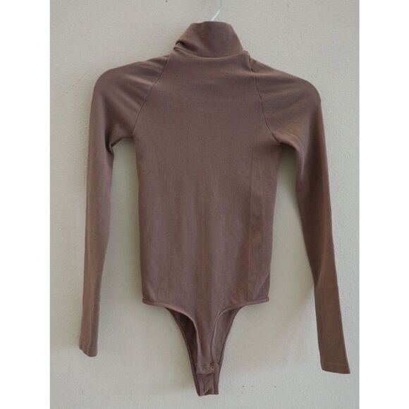 Intimately Free People Women's Sz XS/S Brown Seamless L/S Turtleneck Bodysuit - Picture 1 of 6